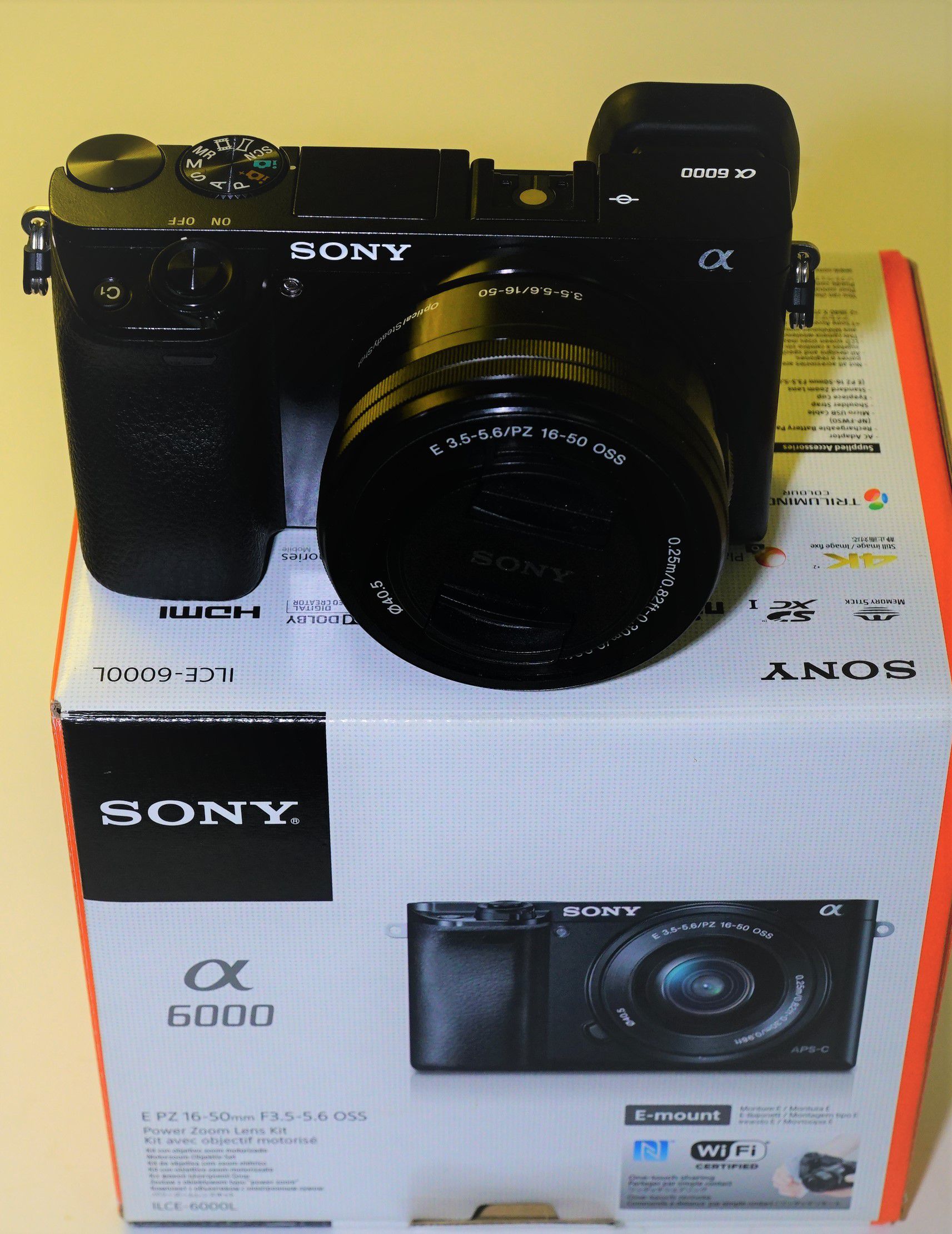 Sony a6000 mirrorless 24MP HD camera + 16-50mm lens