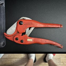 Water Whiz  Ratcheting Pipe Cutter Cuts Pipe