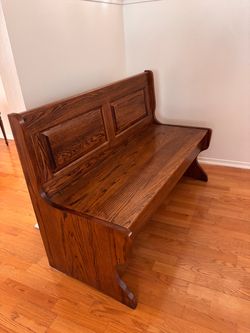 Wood Bench with Lift Up Storage