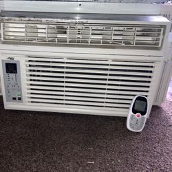 Arctic King Ac w Remote