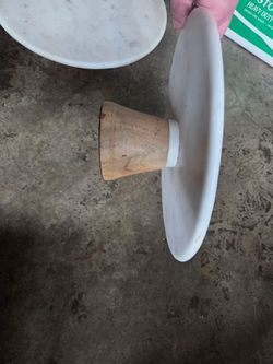 Cake stand