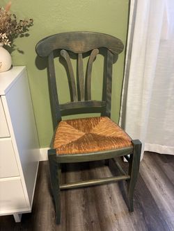 Dining chair