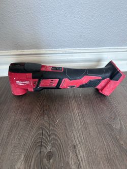 2626-20 M18 18V Lithium-lon Cordless Oscillating