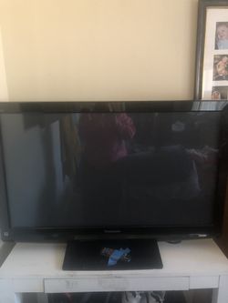 50’’ inch Panasonic tv works great