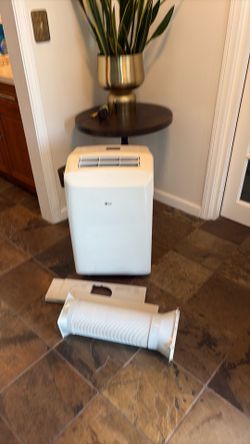 Air conditioner 160$firm cash only8000btus  super cold nothing dirty will be plugged in when buying 160$ firm