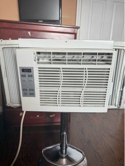 Air conditioning window unit