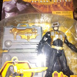 Batman Begins Action Figure