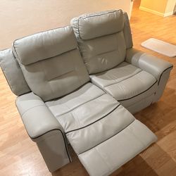 2 piece Leather Couch / Recliner