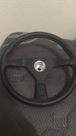 Momo steering wheel n hub