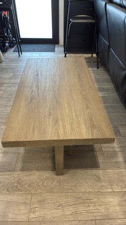 Table 44 L 23 1/2 w  15 2/2 T