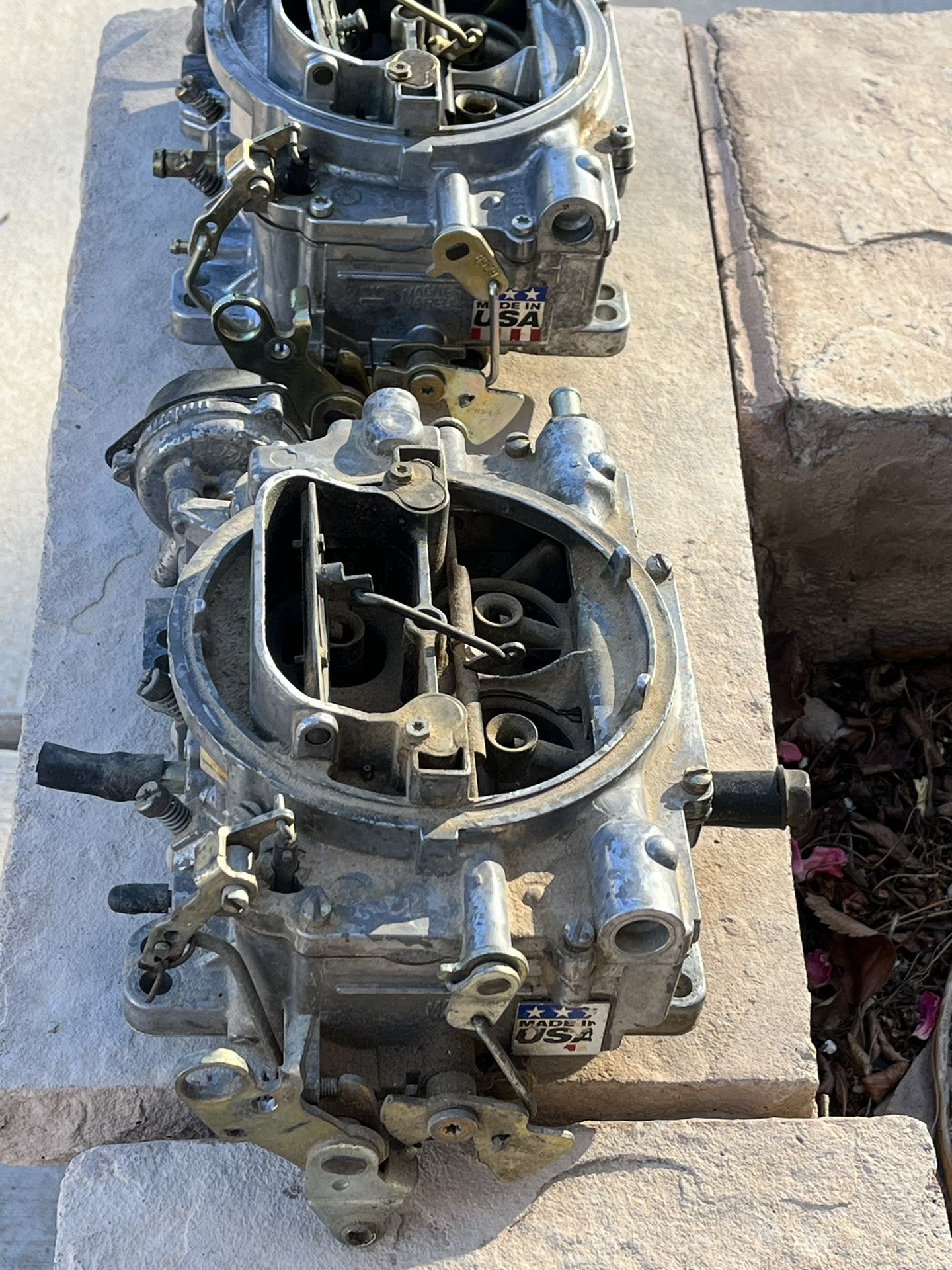 2 Edelbrock Carburetors. for Sale in North Las Vegas, NV OfferUp