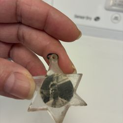 Vintage charm, looks a little like Kennedy