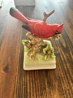 Antique Music Box/figurine