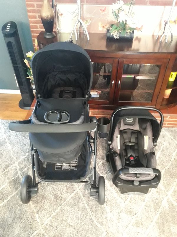 Evenflo Urbini Omni Plus 3 in 1 Travel System for Sale in Portland, OR