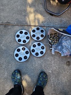 Tapaderas Y Tornillos