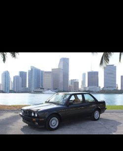 1991 BMW 318iS