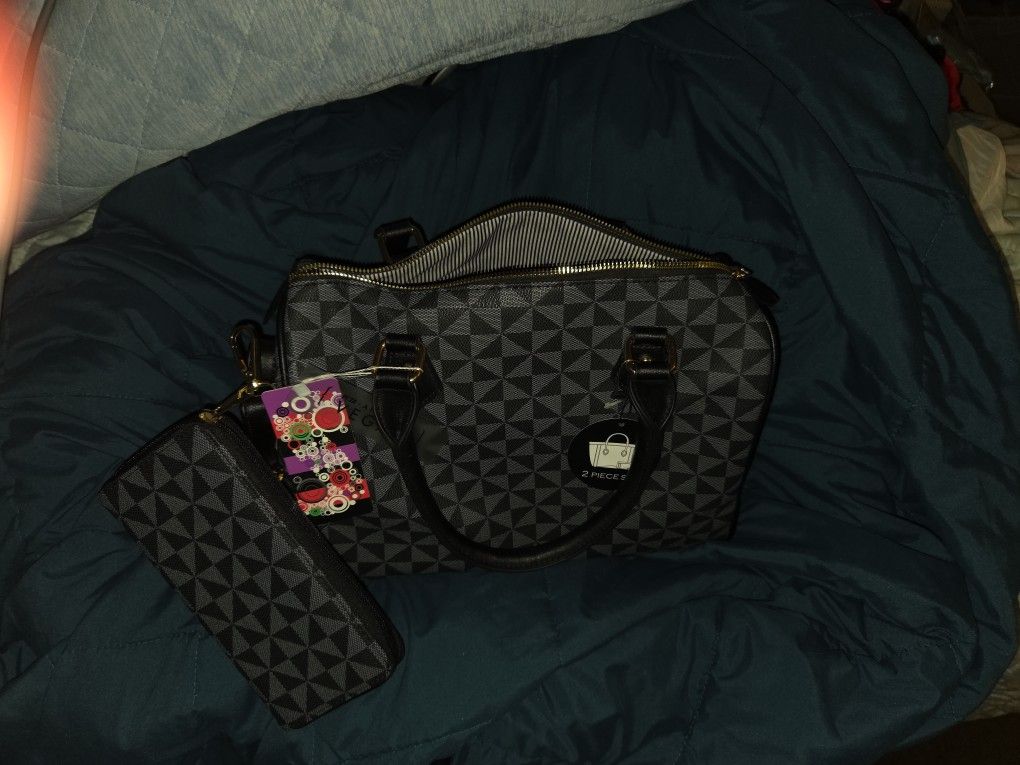 Brand New Purse And Wallet