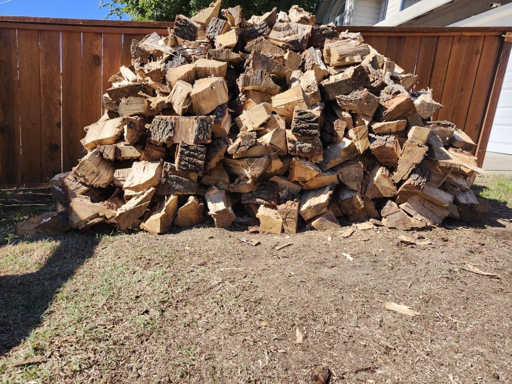 Full Cords Of Seasoned Oak