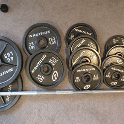 Nautilus Weights And Barbell - 250 Total Lbs