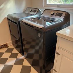 GE Washer / Dryer set
