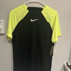 Nike T Shirt