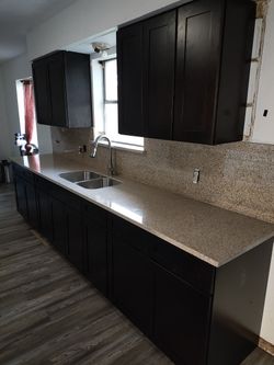 GRANITE COUNTERTOPS FOR KITCHEN AND BATHROOM INSTALLATION 