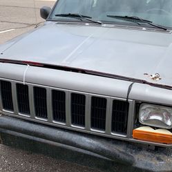 2000 Jeep Cherokee