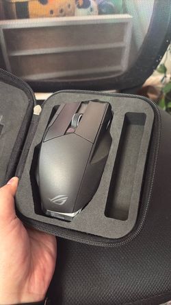 ASUS ROG Gaming Mouse with Case and Charging Pad (NEEDS WIRE)