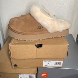 UGGS