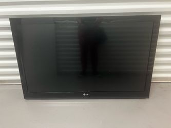 LG tv 42” flat screen tv