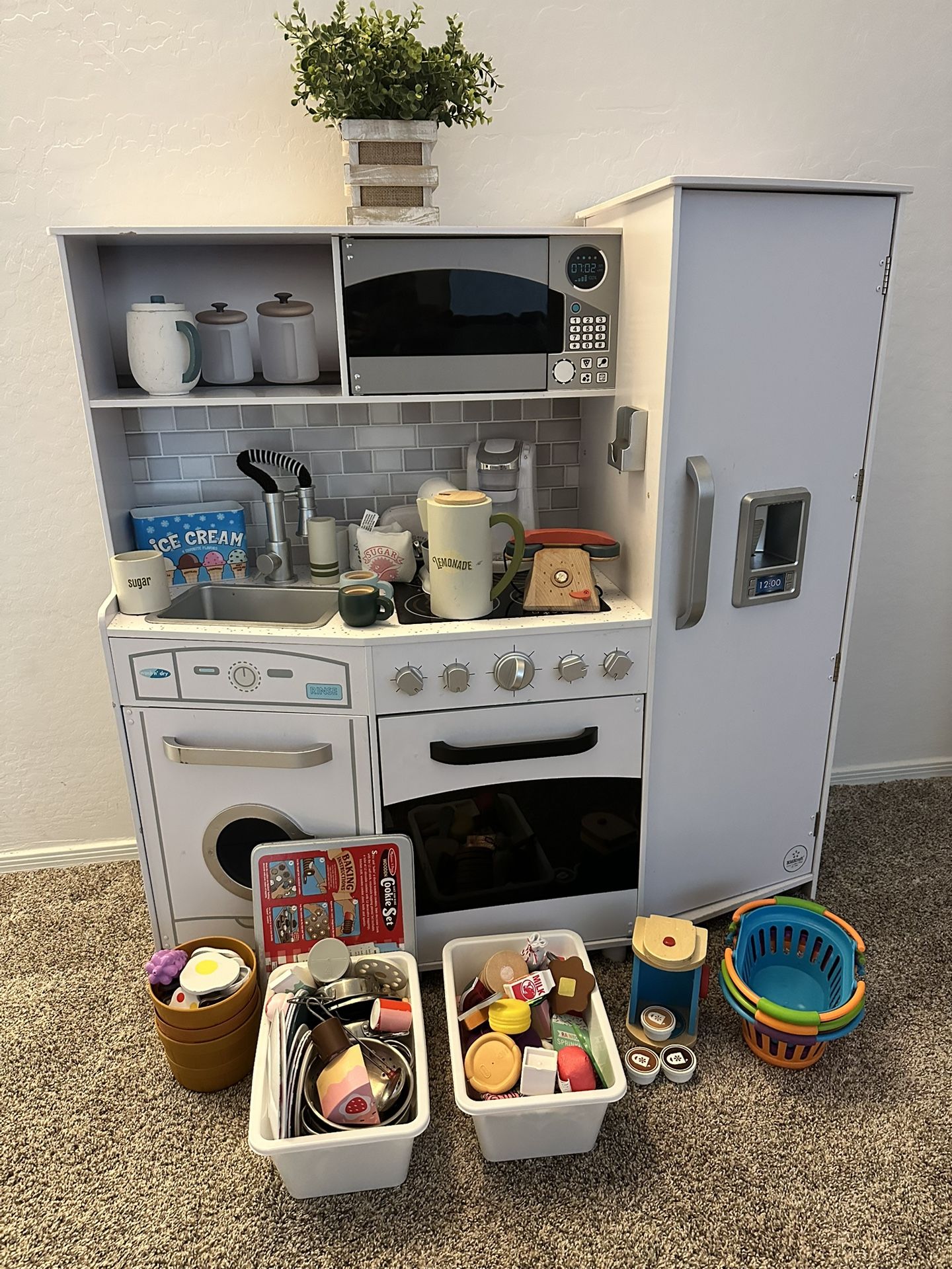 Play Kitchen
