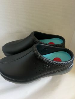UGG