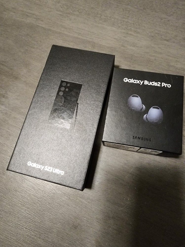 Brand New AT&T Galaxy S23 Ultra 256gb W/ Buds 2 Pro Earbuds