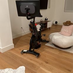 Peloton Bike +