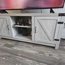 TV table 65 inch greey clear 