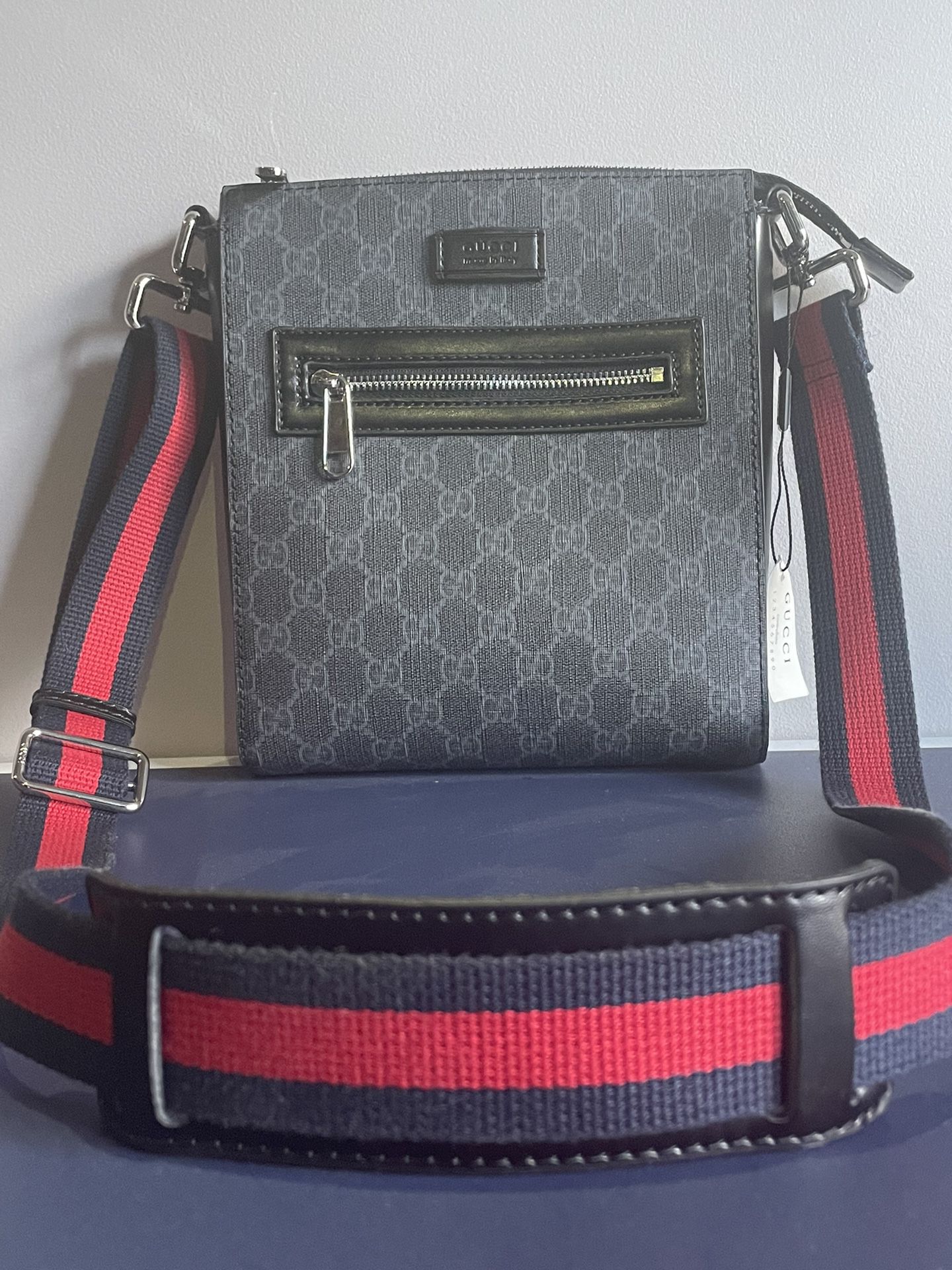 Gucci Messenger Bag Gently Worn $400