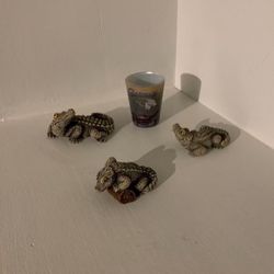 Louisiana Shot Glass & Alligators 