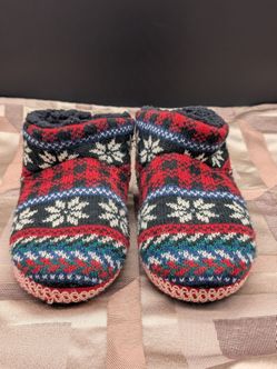 Muk luks slippers