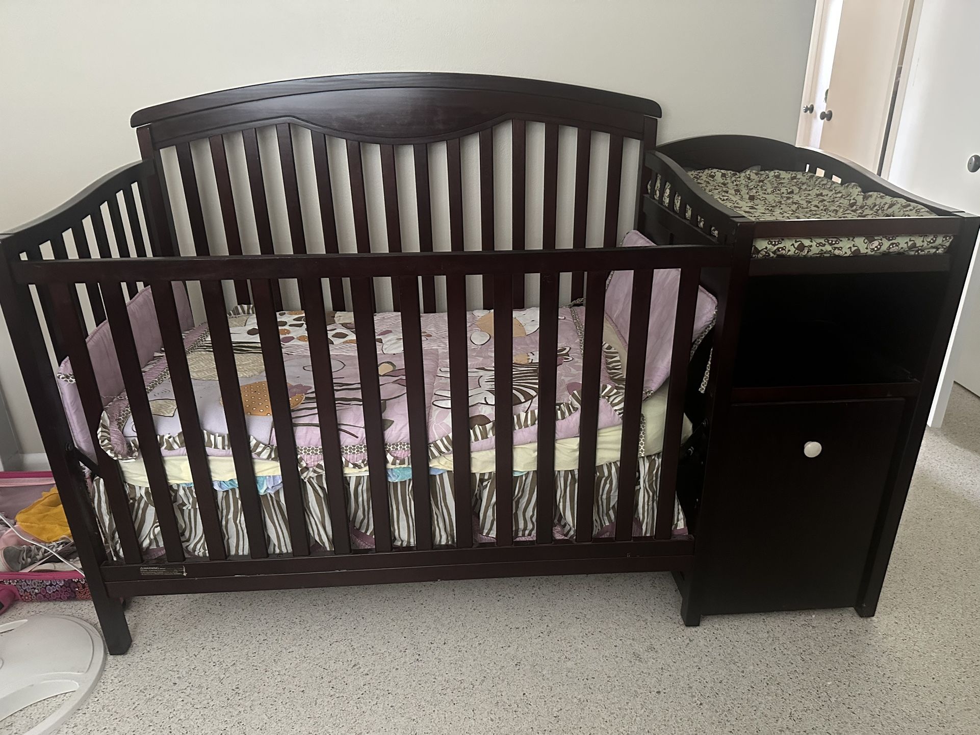 Crib With Changing Table