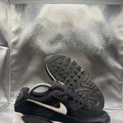 Nike air max 90 black white