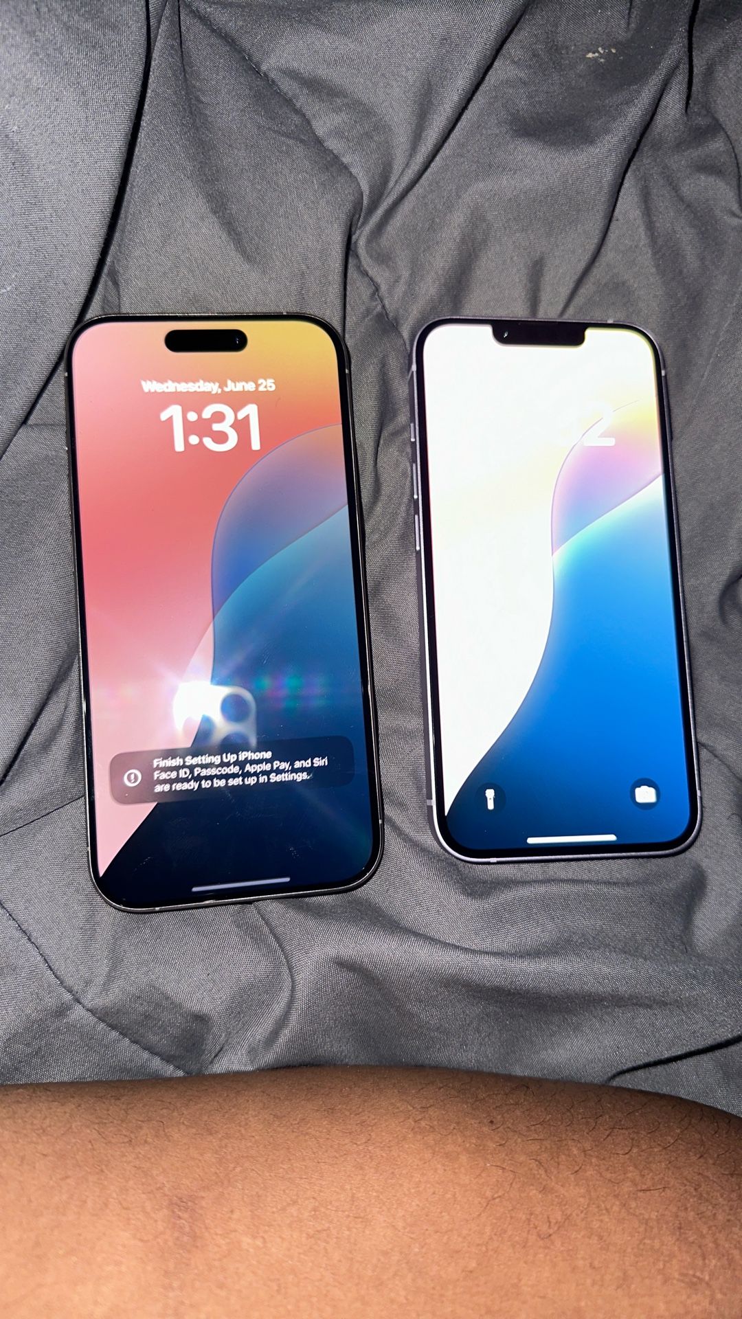 iPhone 15 Pro 128gb & iPhone 14 128gb Both Locked sprint