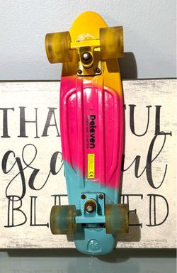 LED Skateboard 22-inch Mini Cruiser