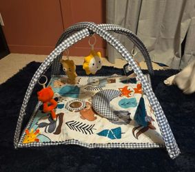 Baby woodland theme play mat