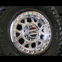 17" KMC Beadlocks KM444 w/ 35x12.50R17 Toyo MT Tires 