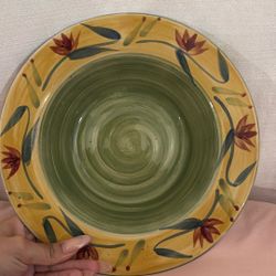 Pier One Set Of 5 Dishes 