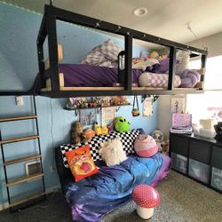 Hanging loft bed - Twin