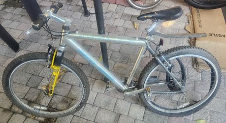 Old Royce Union Bike