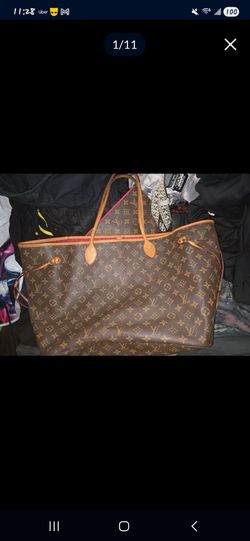 *AUTHENTIC*Louis Vuitton Neverfull MM with pouch included