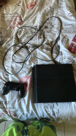 Sony PlayStation 4 Console with Controller