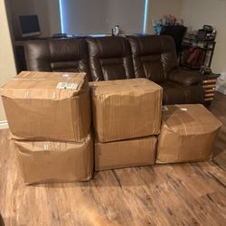 5 Boxes Of Mixed Women And Men’s Jackets 